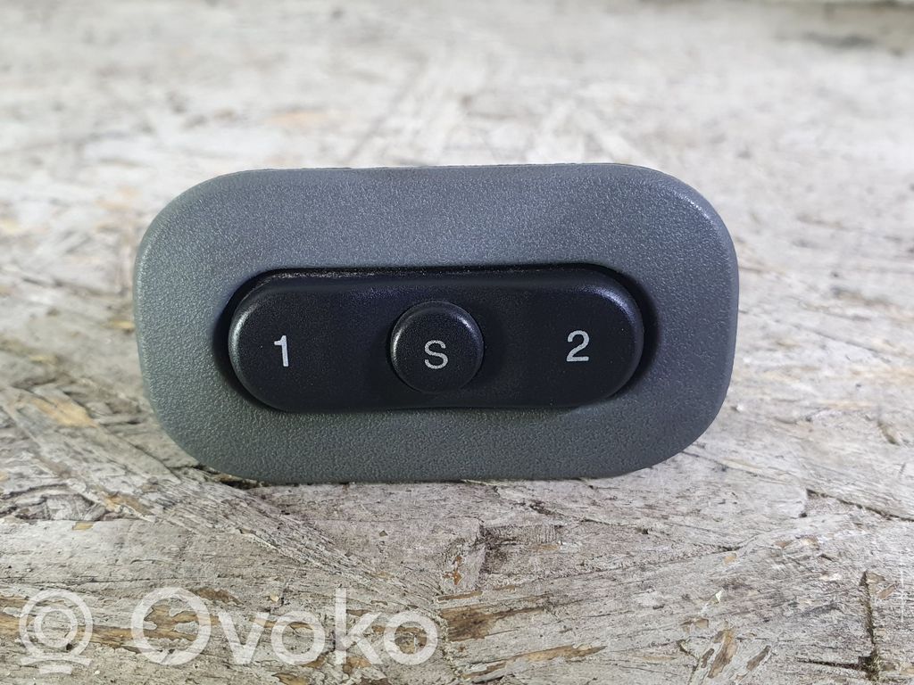 Seat memory switch   5JF971D5AC,44008306