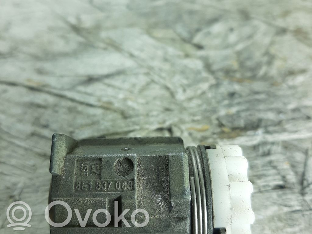 Audi A4 S4 B6 8E 8H Virtalukko 