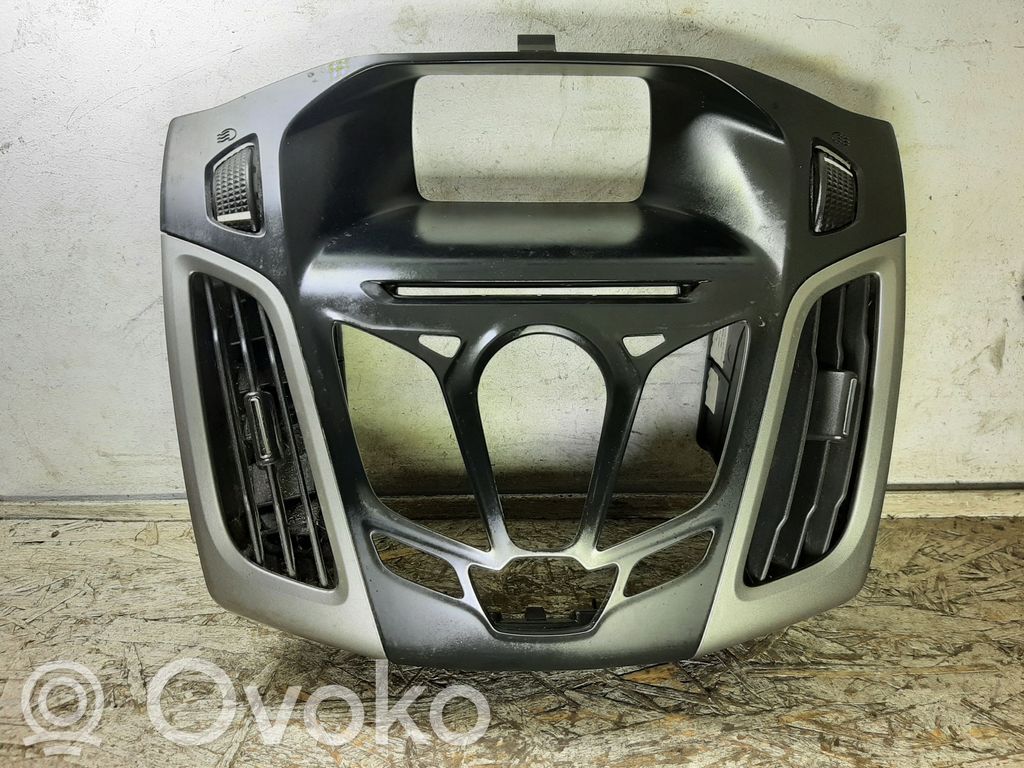 Ford Focus Centrālais gaisa ventilācijas režģis 