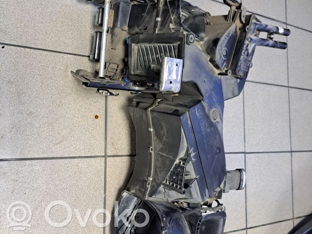 Audi A4 S4 B5 8D Heizungskasten Gebläsekasten Klimakasten 