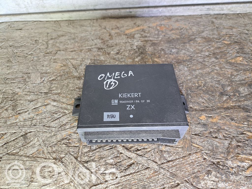 Opel Omega B1 Door central lock control unit/module 