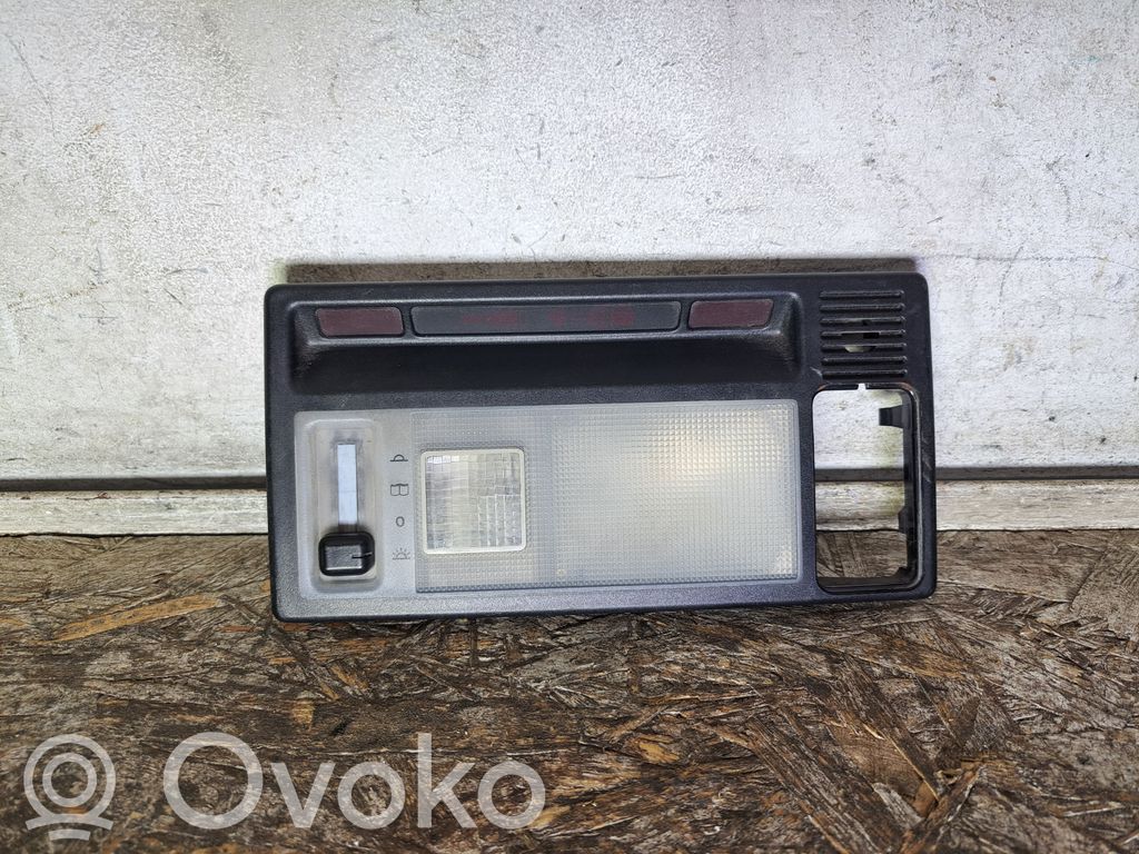 Mercedes-Benz E W124 Luz del asiento delantero 
