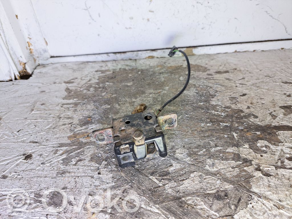 Audi 80 90 S2 B4 Tailgate/trunk/boot lock/catch/latch 