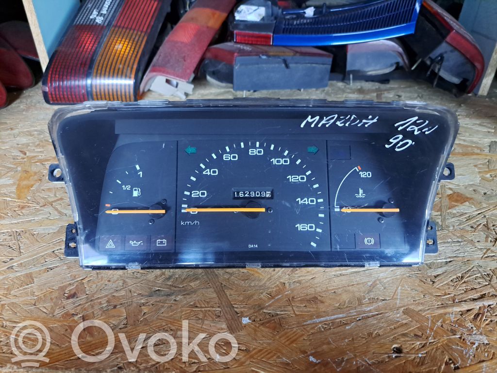 Speedometer (instrument cluster)   DA67A,0E25