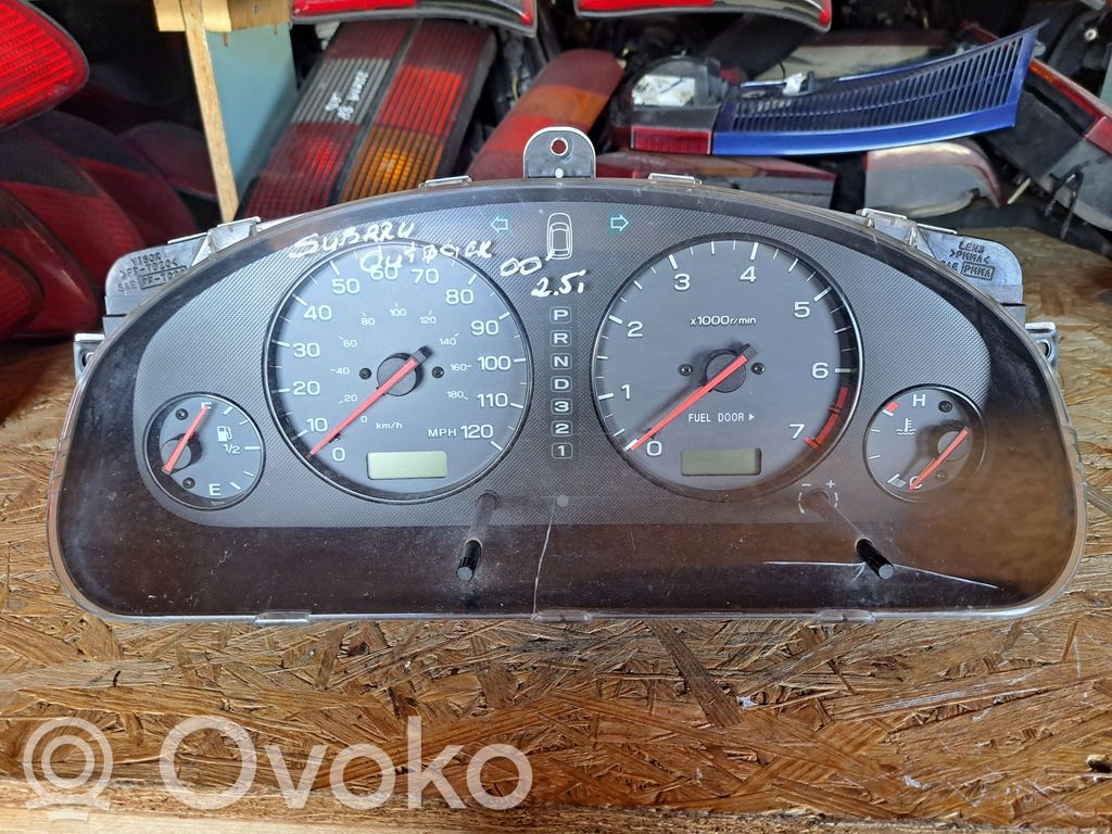 Subaru Outback Spidometrs (instrumentu panelī) 
