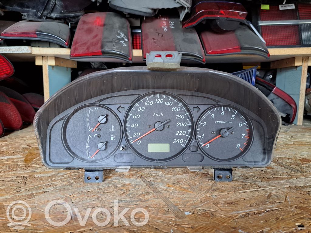 Speedometer (instrument cluster)   GG2NA,KGGG2NA