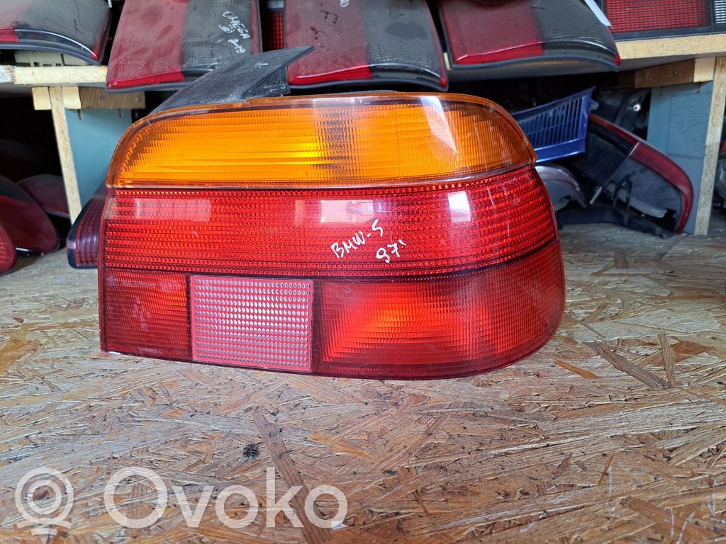 Rear/tail lights   8363566,3218363566,8358032,00724002