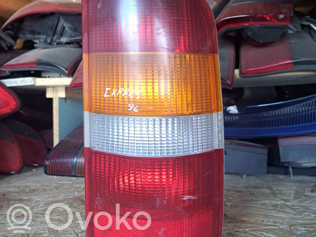 Rear/tail lights