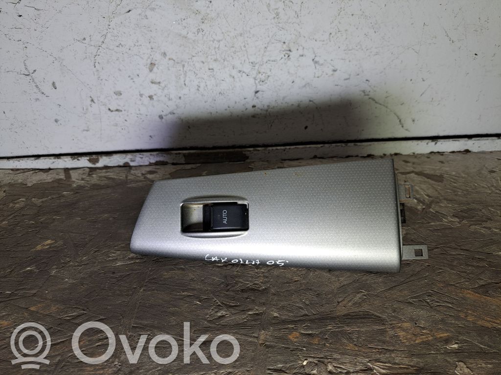 Electric window control switch   7423102280,8240
