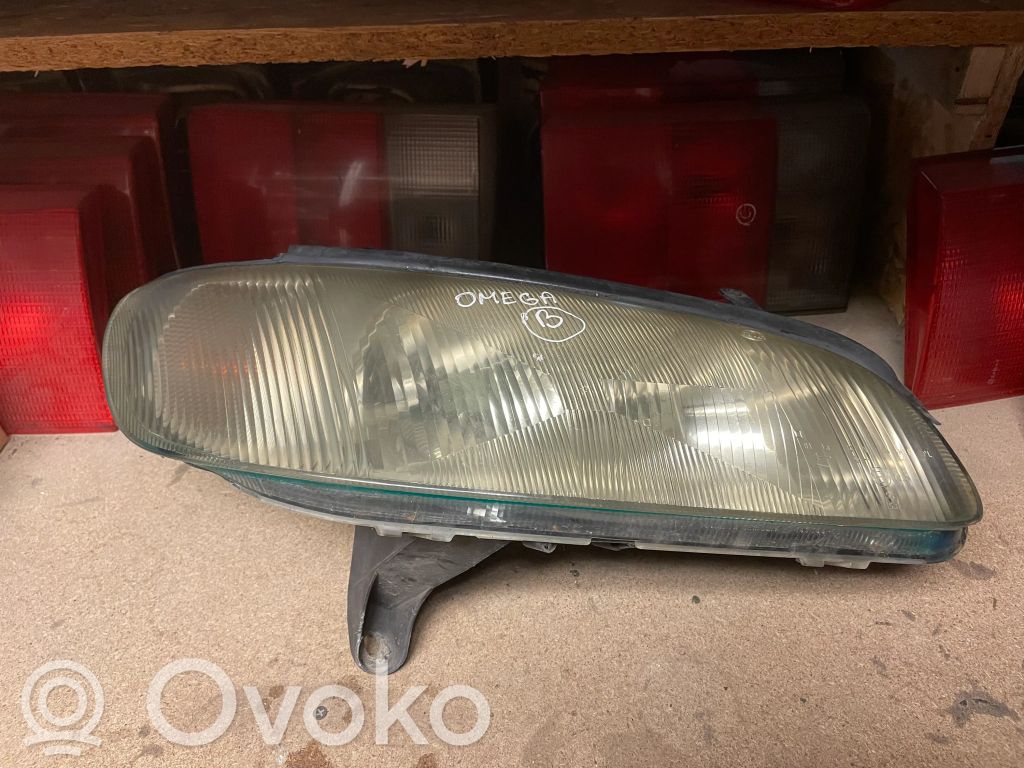 Opel Omega B1 Phare frontale 