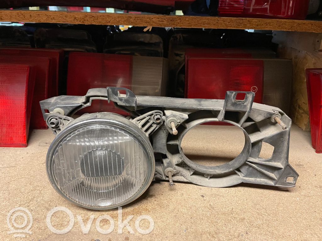 BMW 5 E34 Headlight/headlamp 