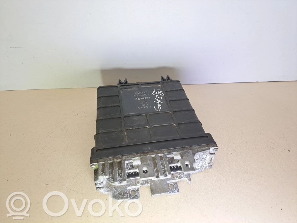 Engine control unit/module   037906024D,5WP4122