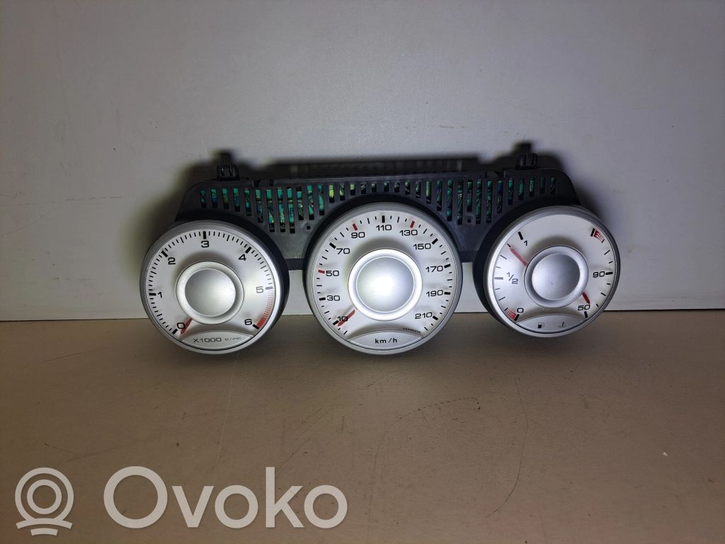 Citroen C8 Speedometer (instrument cluster) 