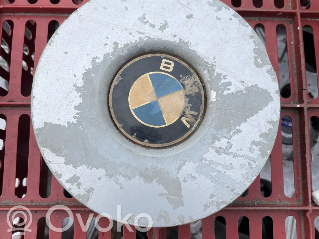 BMW 5 E34 Original wheel cap 