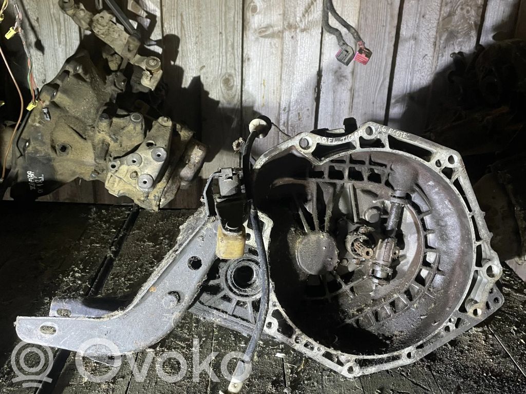 Opel Tigra A 5 Gang Schaltgetriebe 