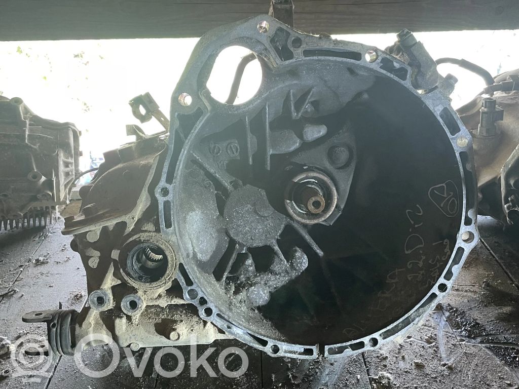 Nissan Almera N16 Manual 5 speed gearbox 