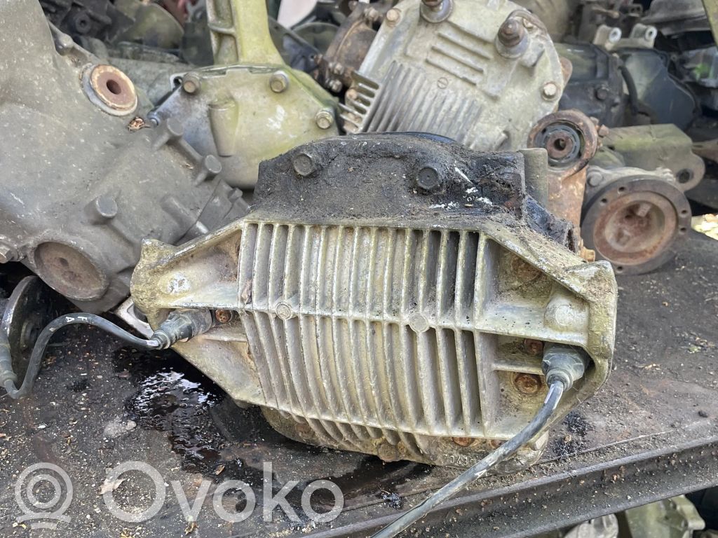 Opel Omega B1 Tylny mechanizm różnicowy 