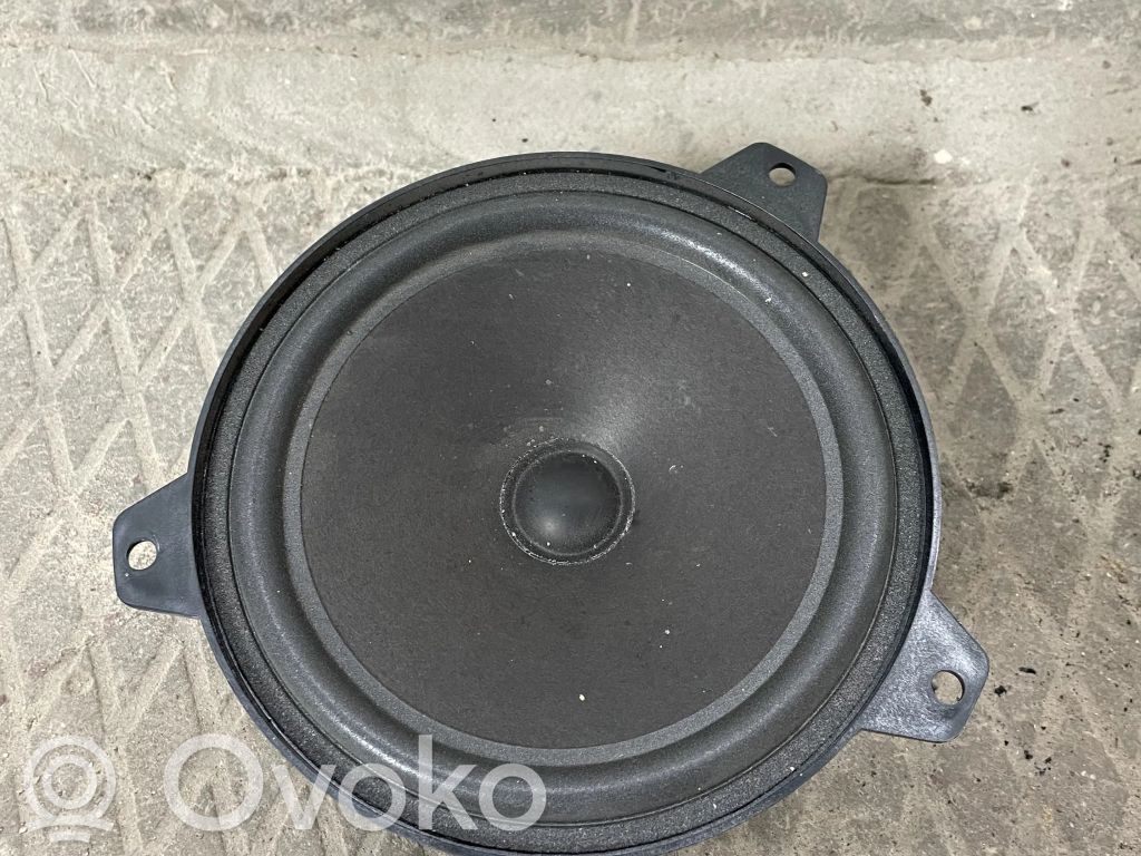 BMW 3 E46 Haut-parleur de porte avant 