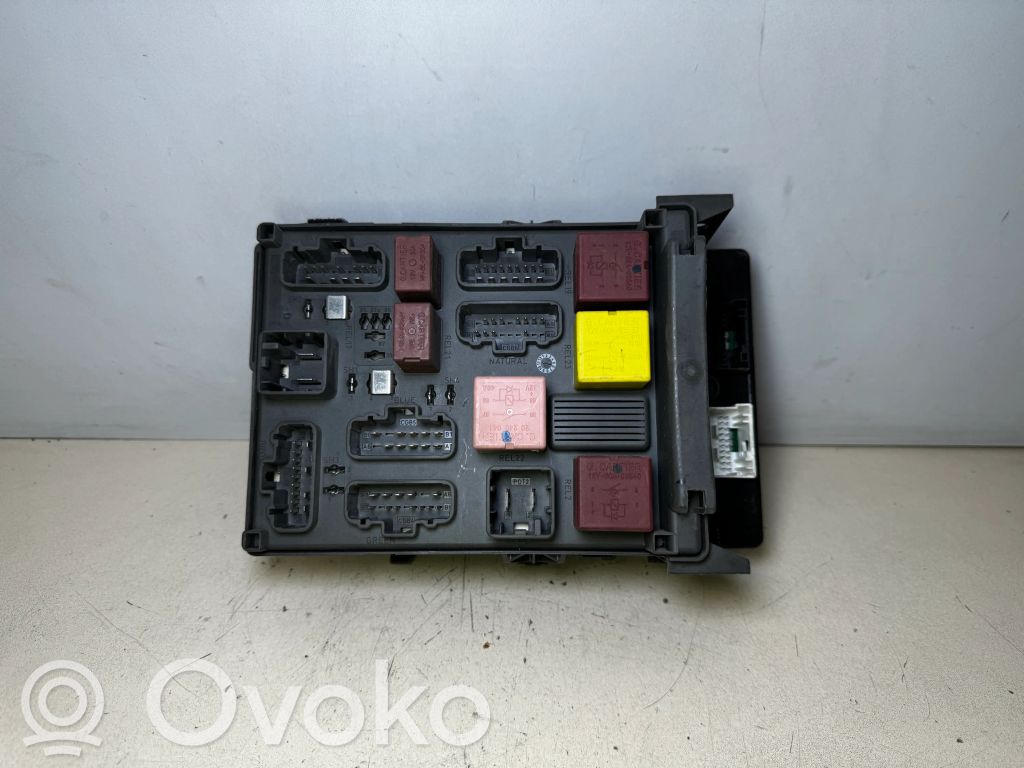 Renault Laguna II Módulo de fusible 