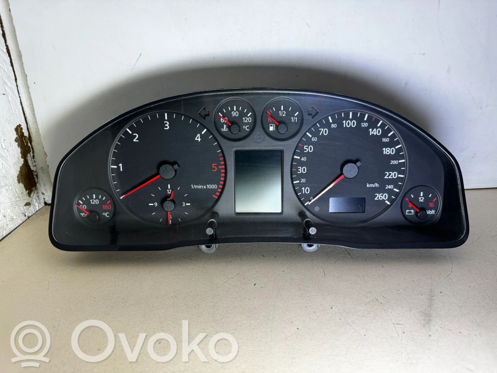 Audi A6 S6 C5 4B Licznik / Prędkościomierz 