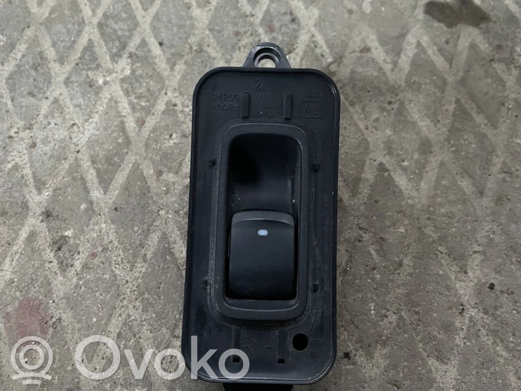 Subaru Outback Electric window control switch 