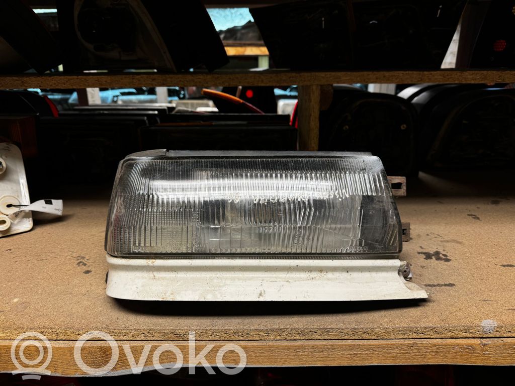 Nissan Bluebird Headlight/headlamp 