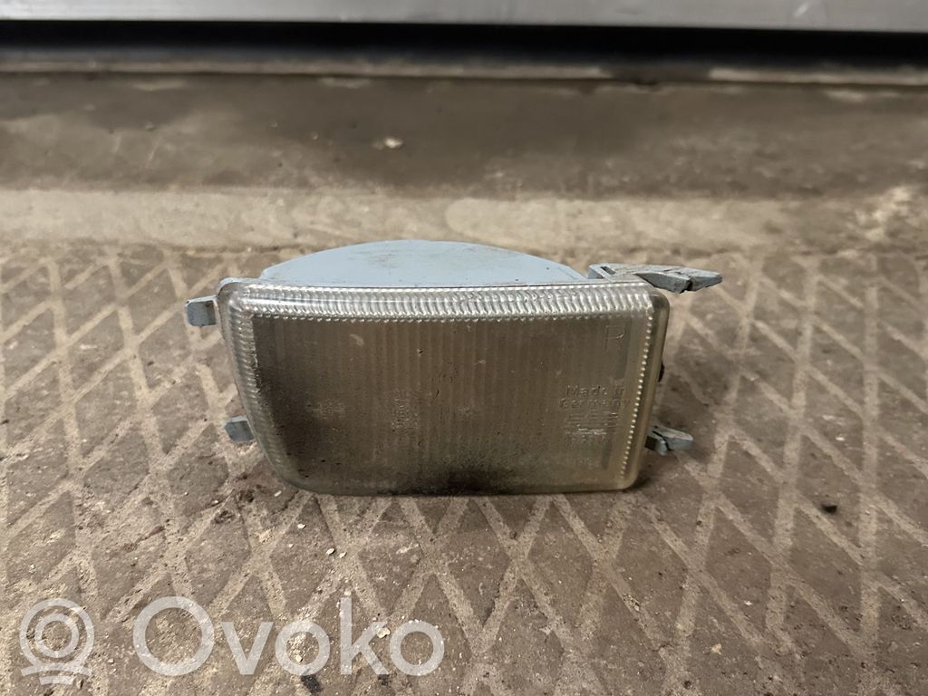Volkswagen Golf III Kierunkowskaz przedni 