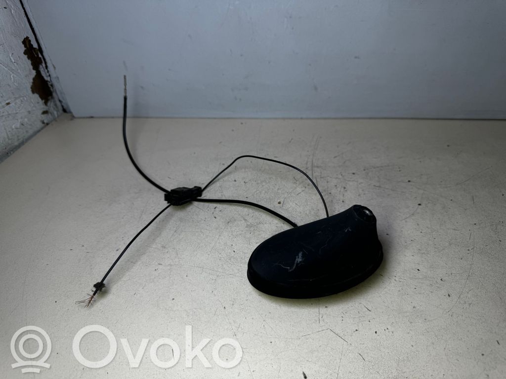 Peugeot 307 GPS-pystyantenni 