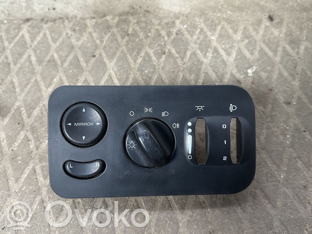 Chrysler Voyager Light switch 