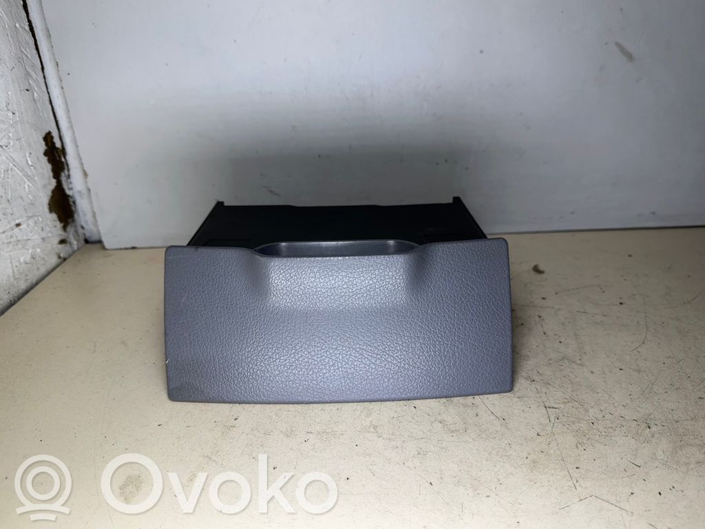 Mercedes-Benz Sprinter W906 Suport pahare 