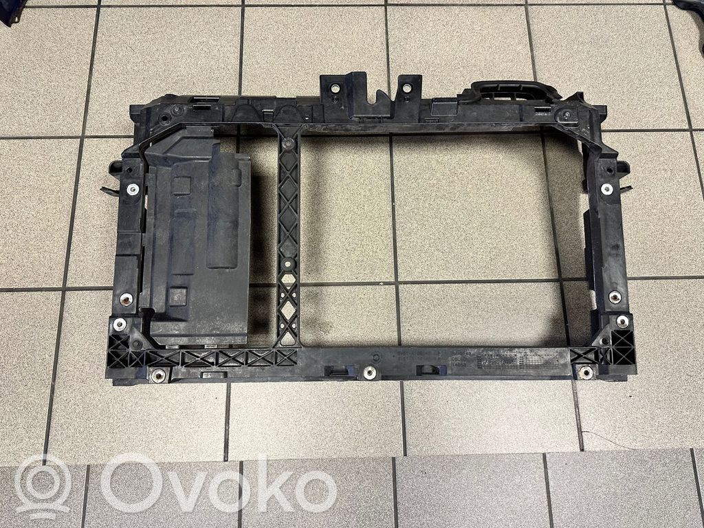 Ford Fiesta Pas przedni 
