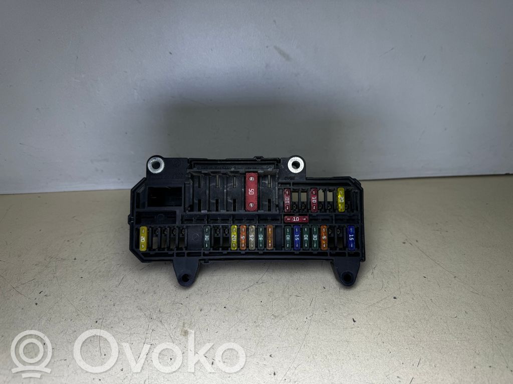 BMW 7 E65 E66 Fuse module 
