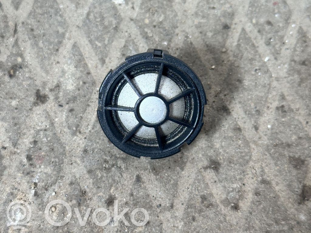 Lexus GS 300 350 430 450H Altavoz de alta frecuencia en la puerta delantera 