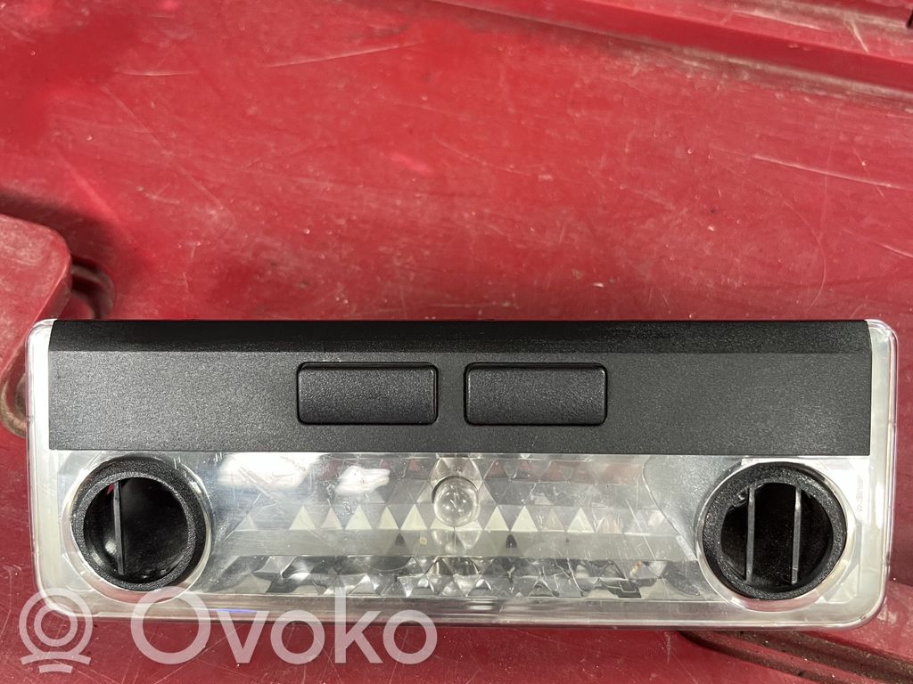 BMW 3 E46 Takaistuimen valo 