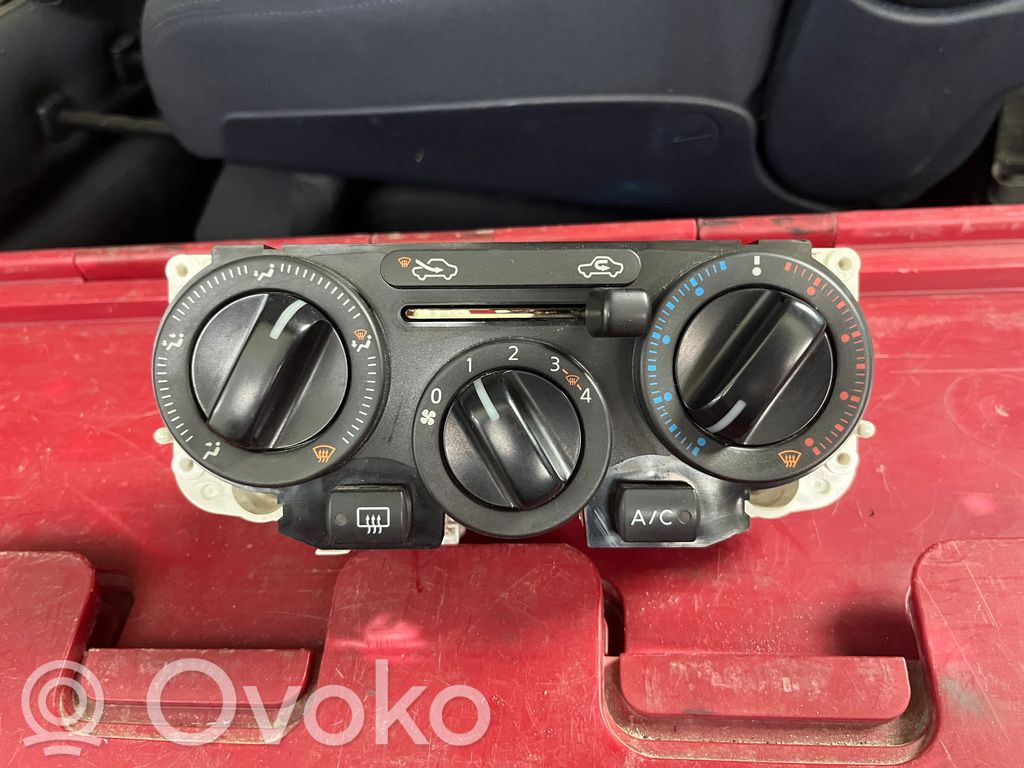 Nissan Note (E11) Interior fan control switch 