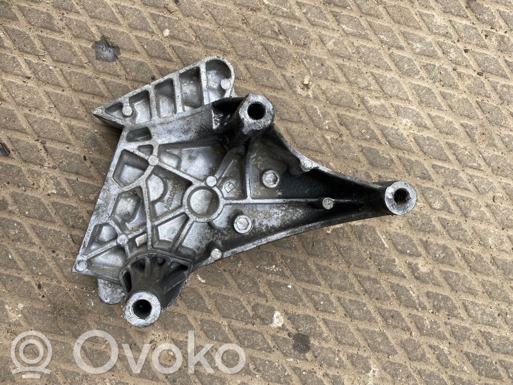Engine mounting bracket   03G199207G,03G199207G