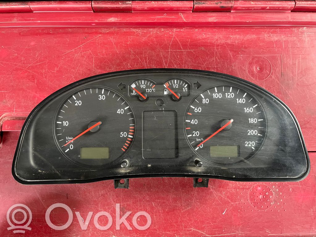 Volkswagen PASSAT B5 Vitezometru (grup de instrumente) 