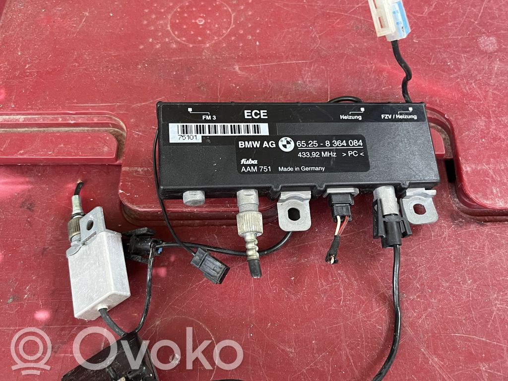 BMW 3 E46 Antenos stiprintuvas 
