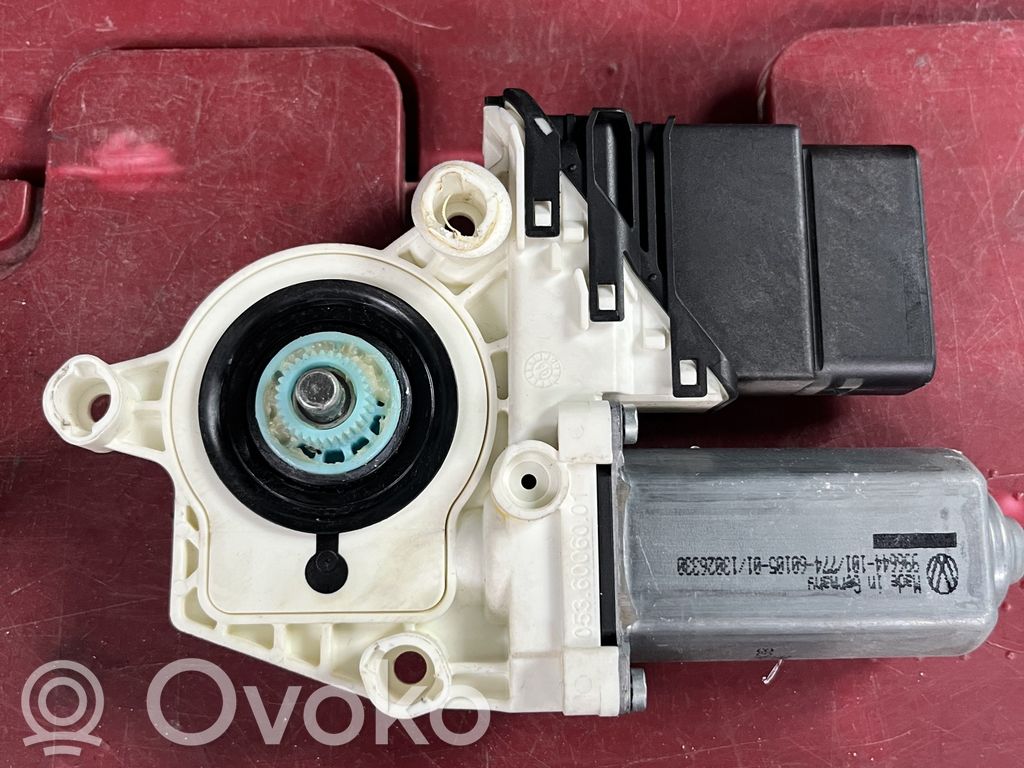 Skoda Octavia Mk2 (1Z) Silniczek podnoszenia szyby drzwi tylnych 