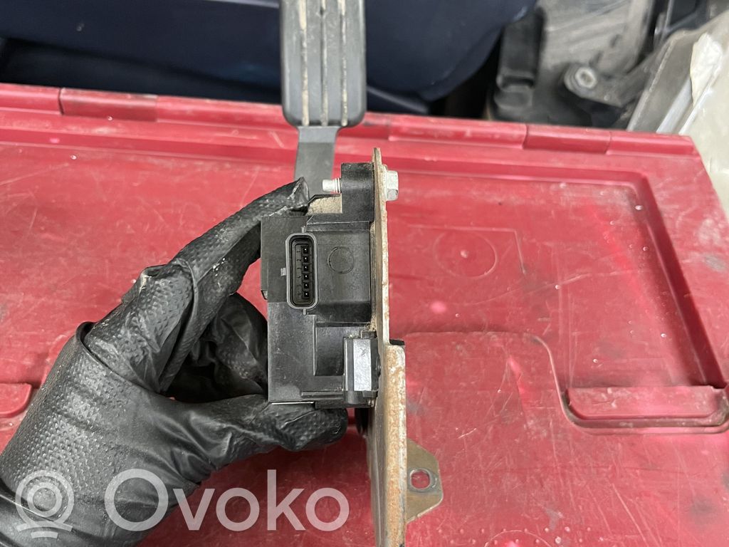 Dacia Dokker Gaspedal 