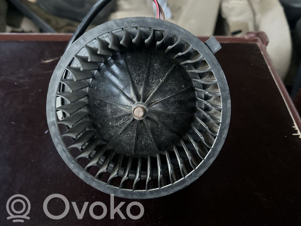 Audi 80 90 B3 Heater fan/blower 