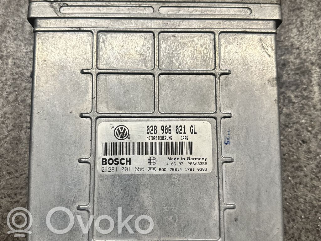 Volkswagen PASSAT B5 Engine control unit/module 