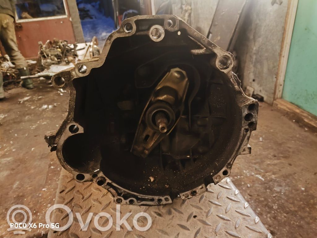 Audi A4 S4 B6 8E 8H Manualna 5-biegowa skrzynia biegów 
