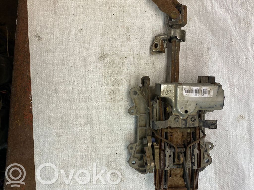 Volkswagen Touareg I Steering wheel axle 