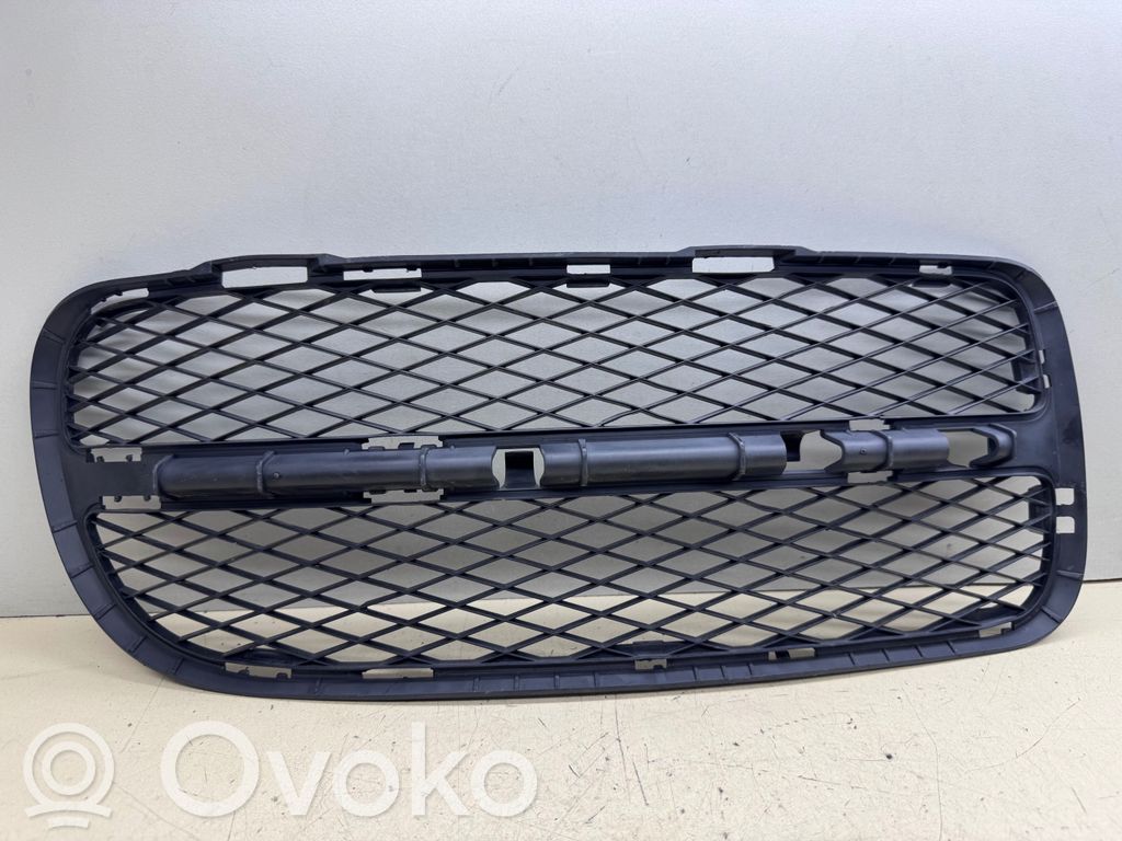 Volkswagen Touareg I Kratka dolna zderzaka przedniego 