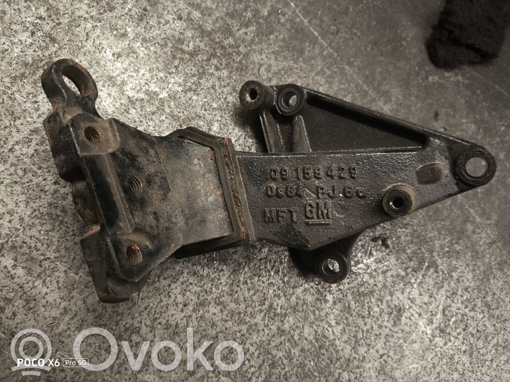 Saab 9-3 Ver2 Engine mounting bracket 