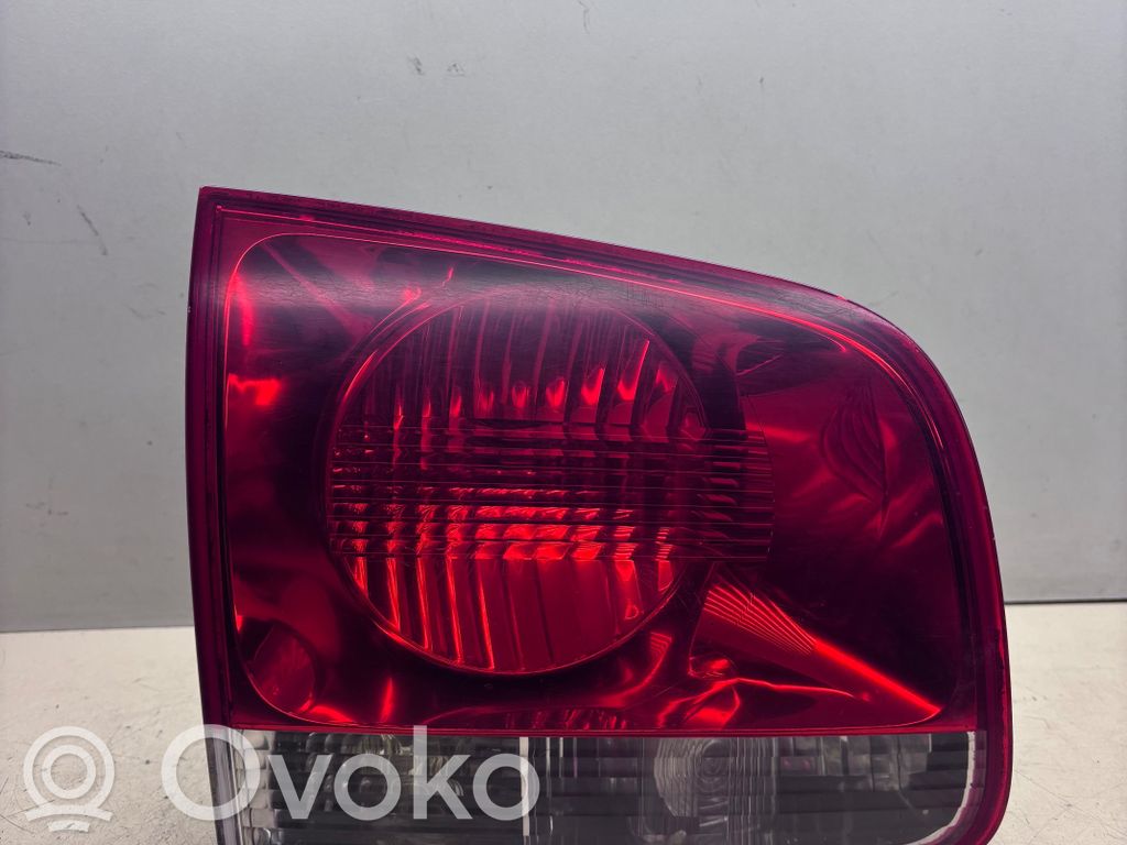 Volkswagen Touareg I Takaluukun takavalot 