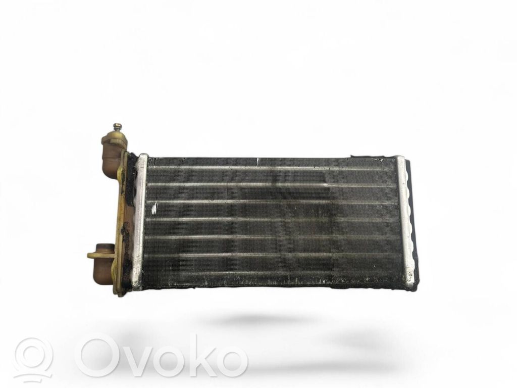 BMW 3 E30 Pečiuko radiatorius 