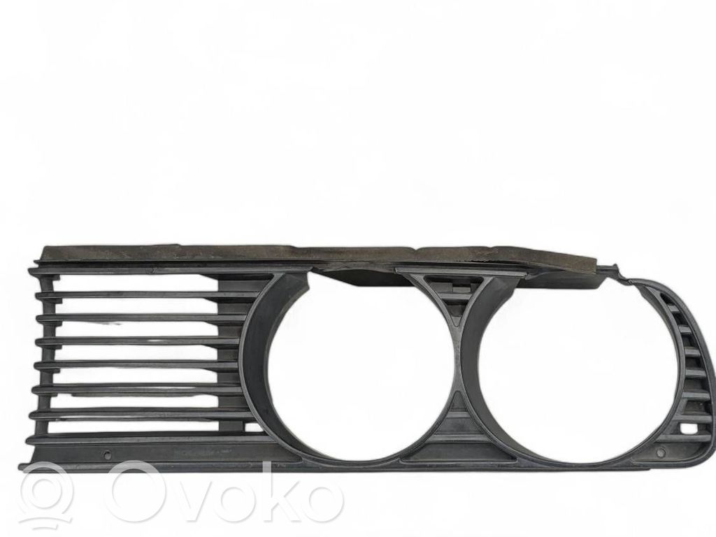 BMW 3 E30 Under headlight/headlamp trim 