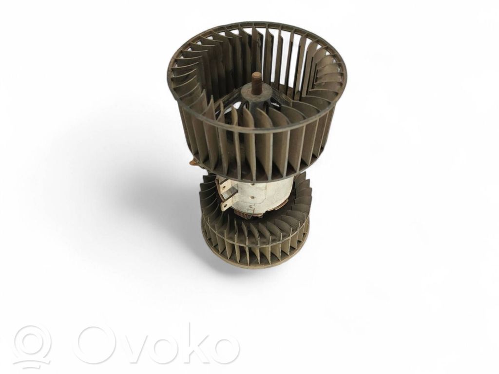 BMW 5 E34 Mazā radiatora ventilators 